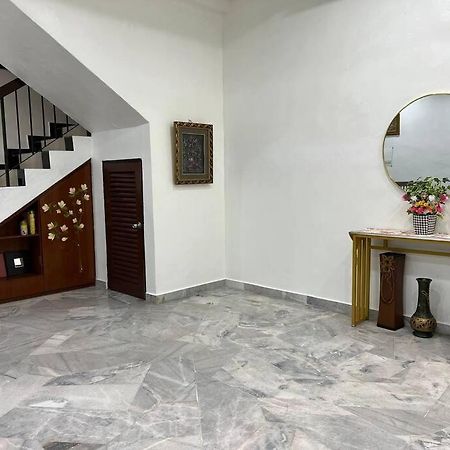 One'S Homestay Seri Manjung Esterno foto